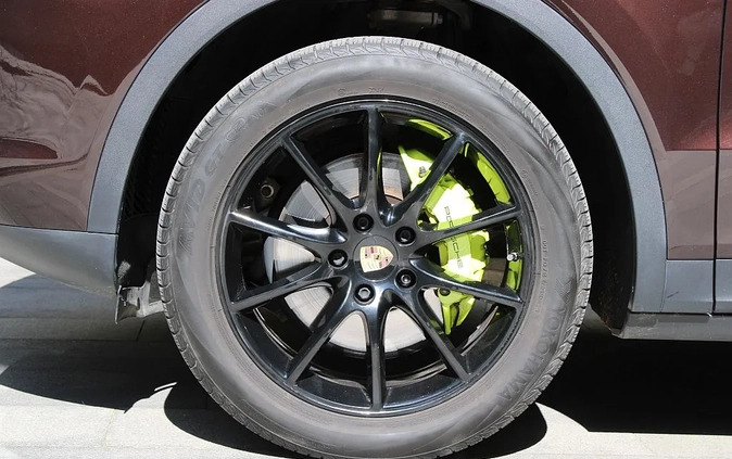 Porsche Cayenne cena 389900 przebieg: 35300, rok produkcji 2021 z Kartuzy małe 667